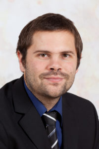 Rechtsanwalt Thomas Hummel vertritt Ihre Verfassungsbeschwerde vor dem Bundesverfassungsgericht.